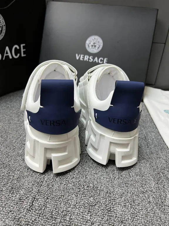 Versace Shoe 